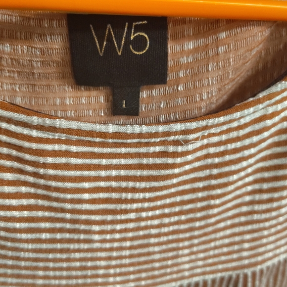 Woman's short sleeve top size L by W5 - Picture 2 of 3